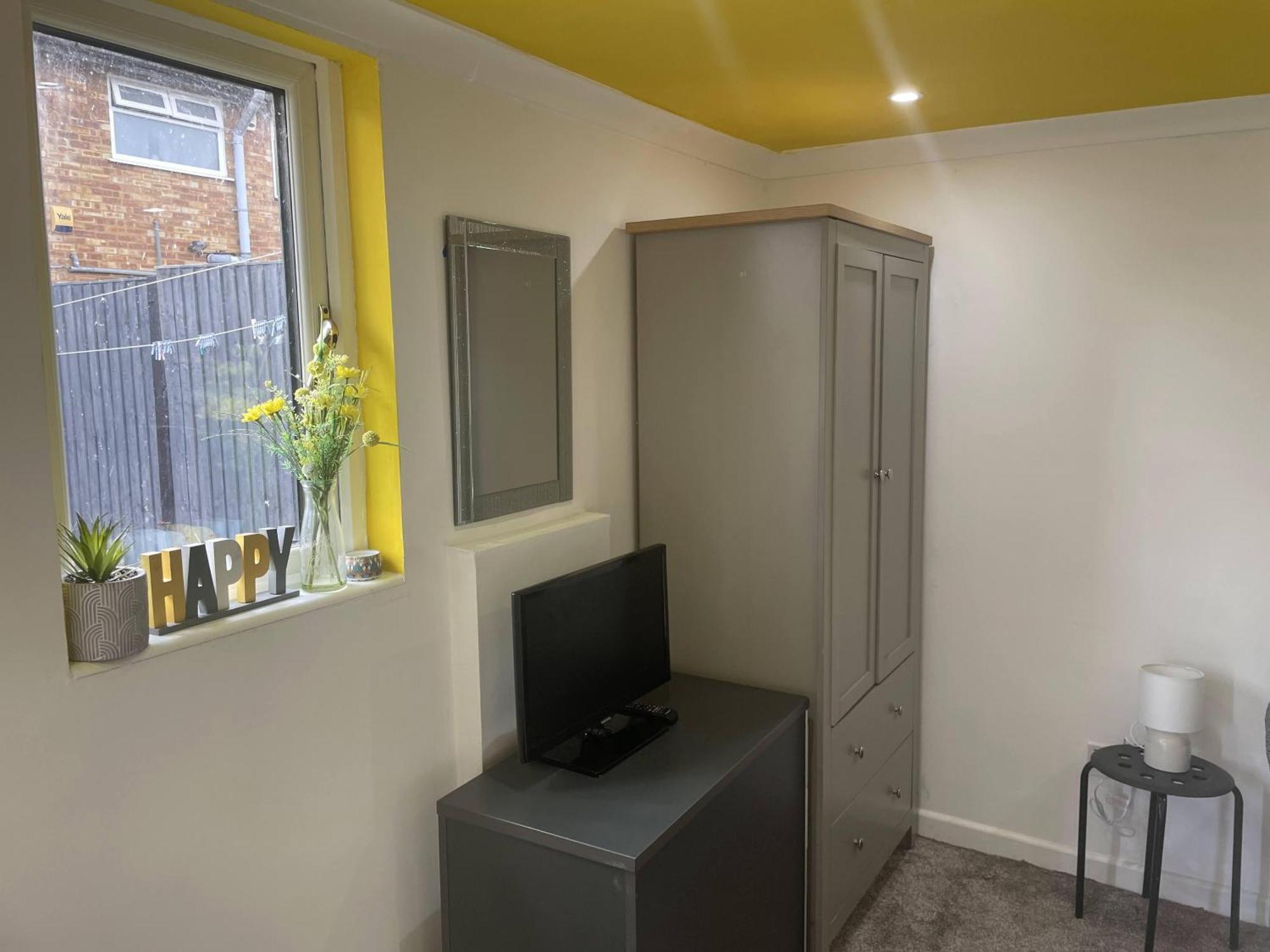 Beautiful Place To Live Near Heathrow Windsor Legoland & Free Parking Onsite Burnham  Esterno foto